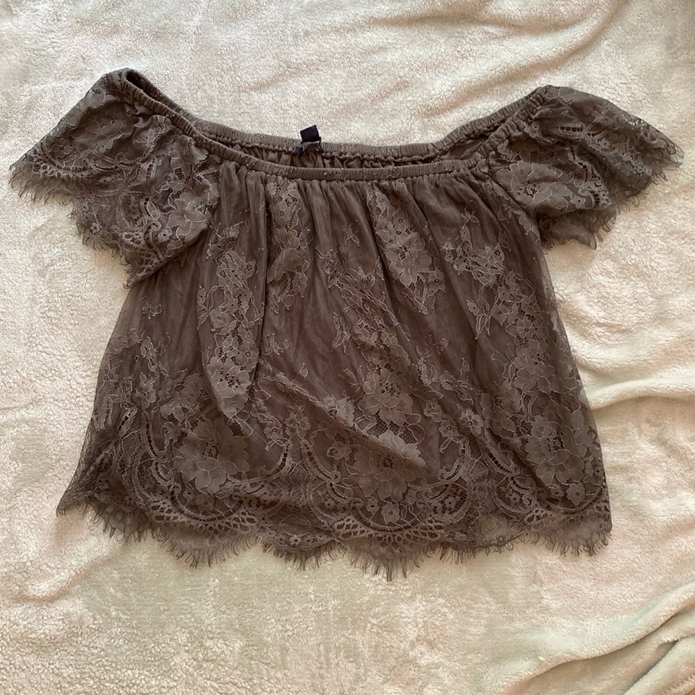 American Eagle Off-the-Shoulder Top